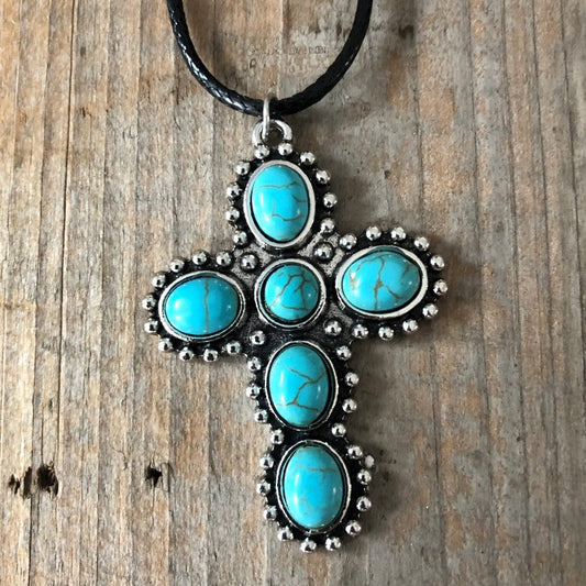 Classic Silver Necklace with Timeless Appeal