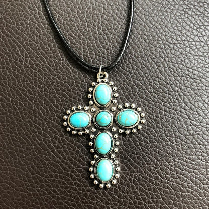 Classic Silver Necklace with Timeless Appeal