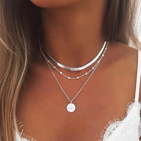 Romantic Gold Necklace for Special Moments