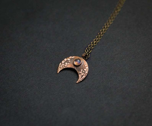 Stunning Necklace for Daily Wear