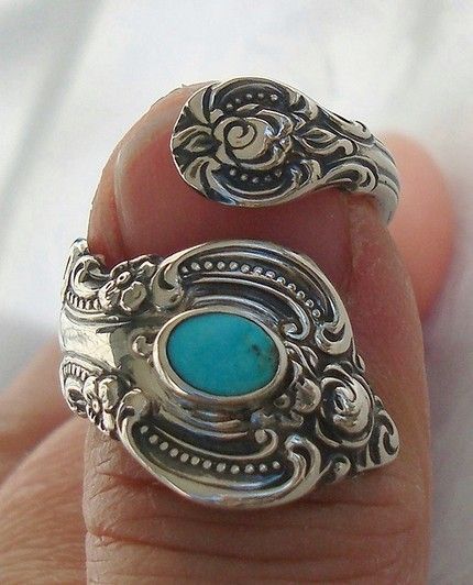 Classic Silver Ring with Timeless Appeal