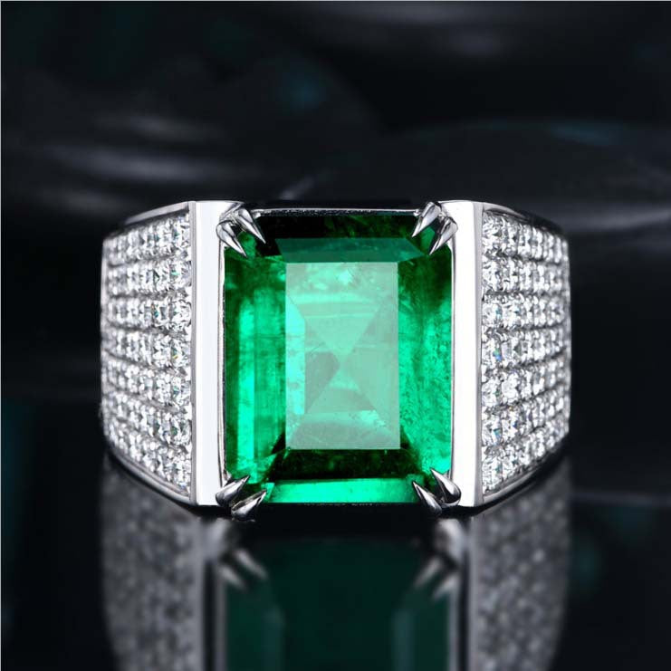 Classic Ring with Timeless Appeal