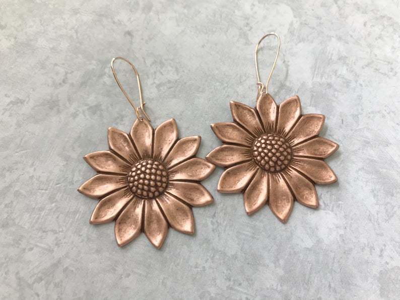 Vintage Handmade Gold Earring