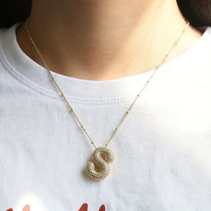 Beautiful Gold Set with Unique Style