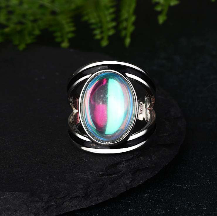 Classic Silver Ring with Timeless Appeal
