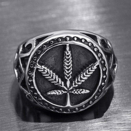 Charming Silver Ring for Any Occasion