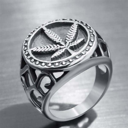Charming Silver Ring for Any Occasion