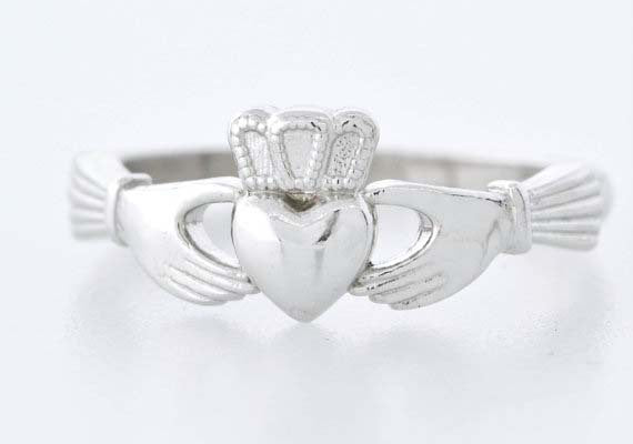 Elegant Gold Ring for Every Occasion