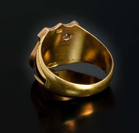 Beautiful Gold Ring with Unique Style