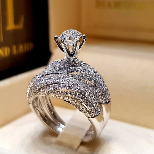 Beautiful Silver Set with Unique Style