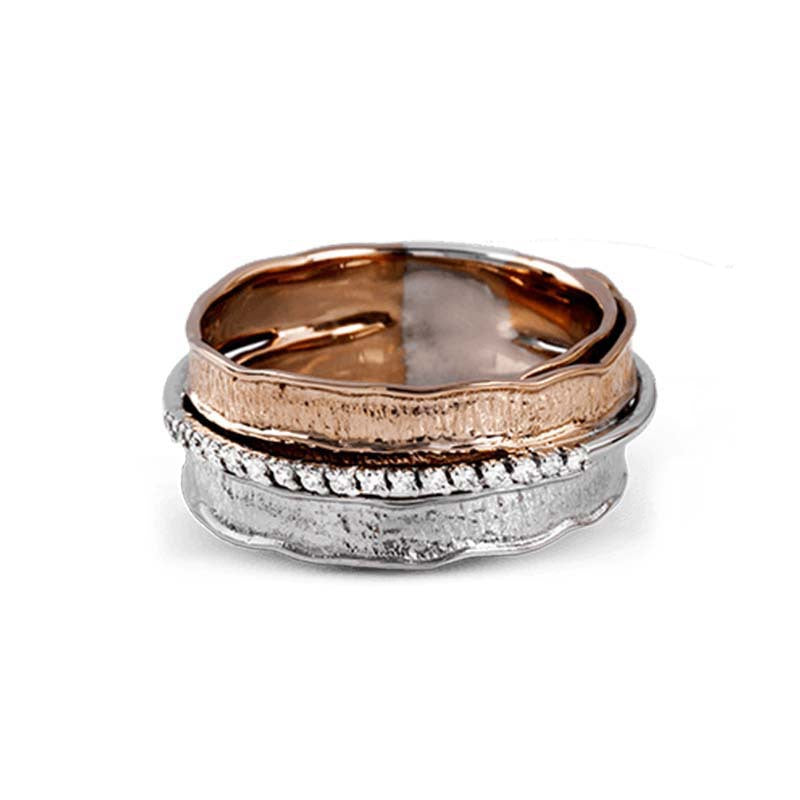 Romantic Gold Ring for Special Moments