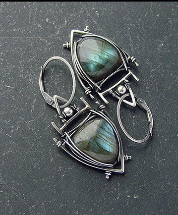 Romantic Earring for Special Moments