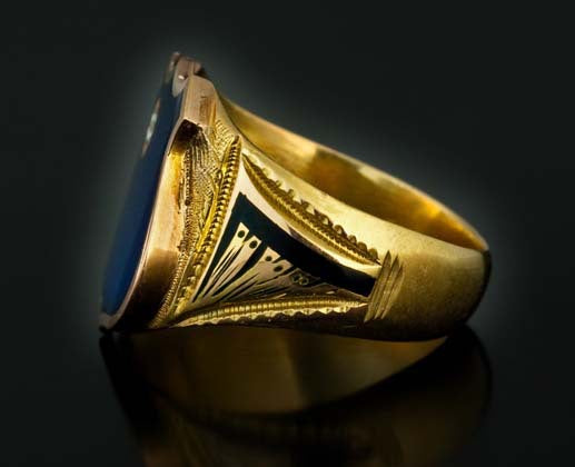 Beautiful Gold Ring with Unique Style