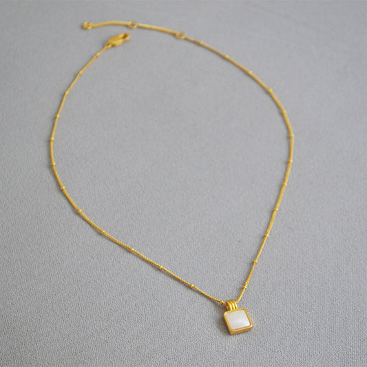 Beautiful Gold Necklace with Unique Style