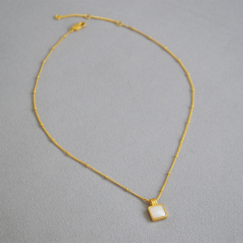 Beautiful Gold Necklace with Unique Style