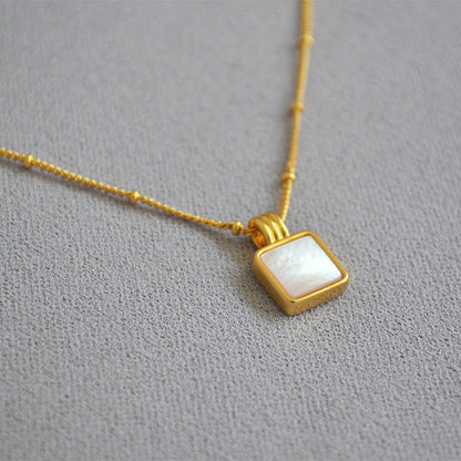 Beautiful Gold Necklace with Unique Style