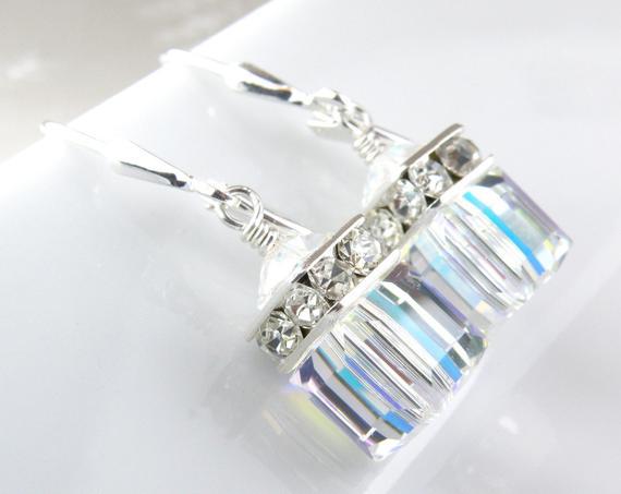 Romantic Pearl Earring for Special Moments
