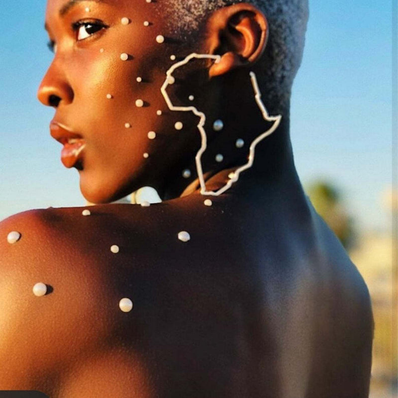 Charming Earring for Any Occasion