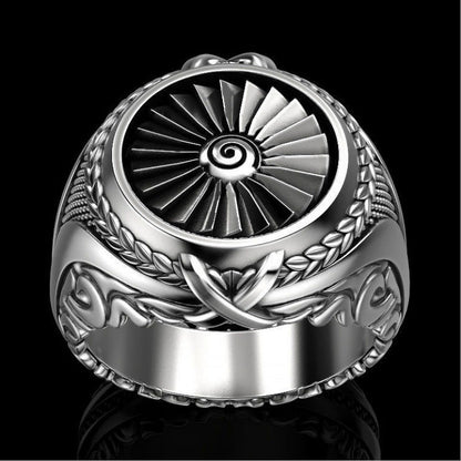 Classic Silver Ring with Timeless Appeal
