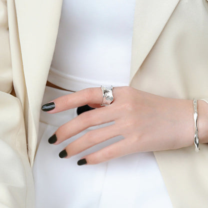 Romantic Gold Ring for Special Moments