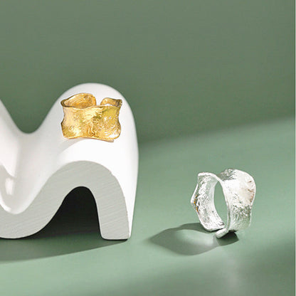 Romantic Gold Ring for Special Moments