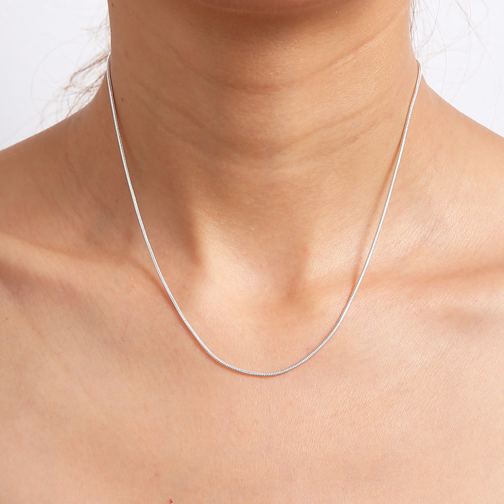 Classic Silver Necklace with Timeless Appeal