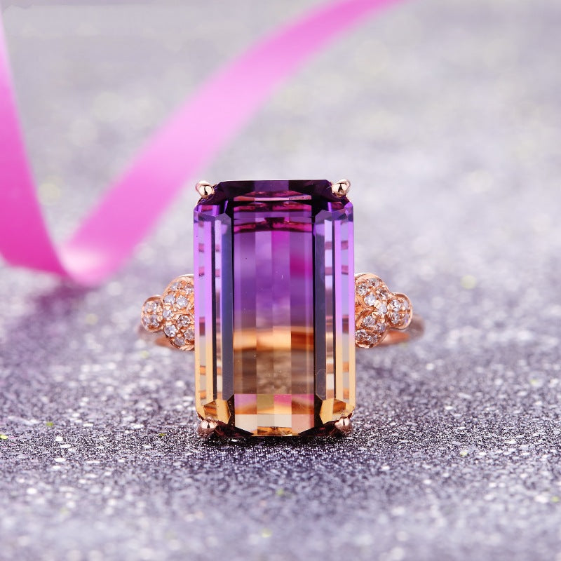 Classic Gold Ring with Timeless Appeal