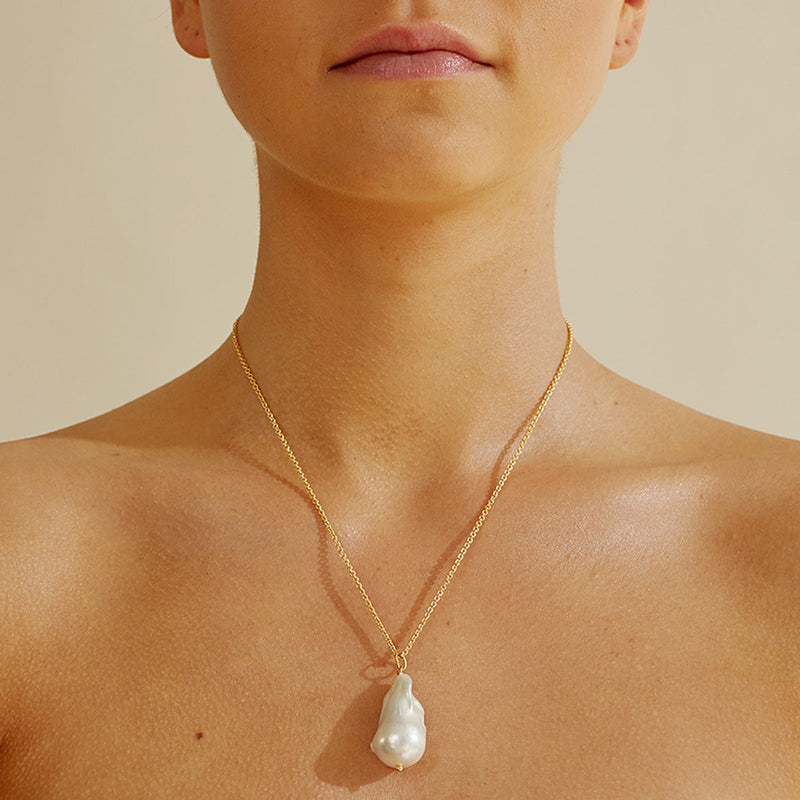 Vintage Handmade Pearl Necklace
