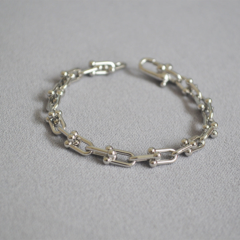 Charming Gold Bracelet for Any Occasion