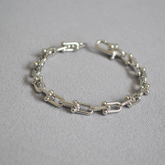 Charming Gold Bracelet for Any Occasion