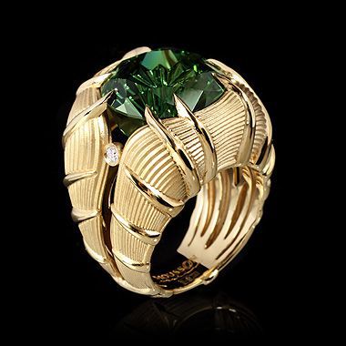 Elegant Gold Ring for Every Occasion
