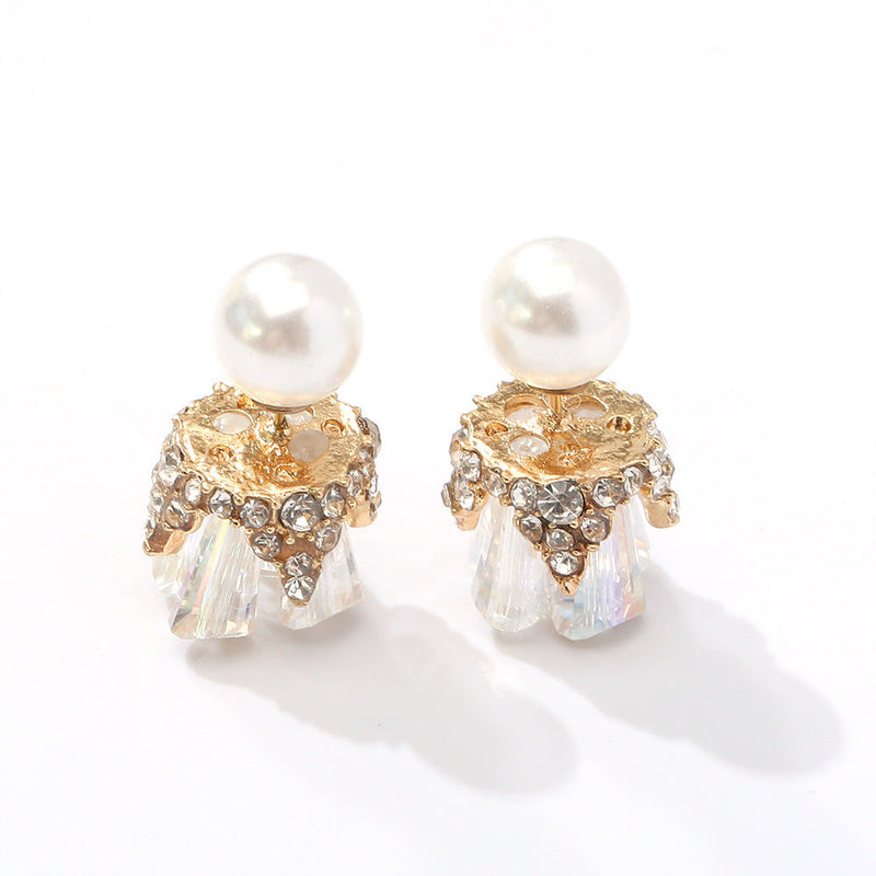 Classic Pearl Earring with Timeless Appeal
