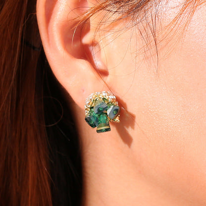 Classic Pearl Earring with Timeless Appeal