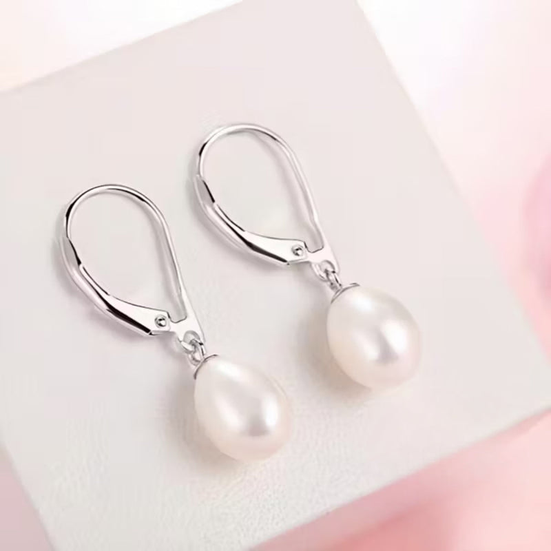 Charming Pearl Earring for Any Occasion