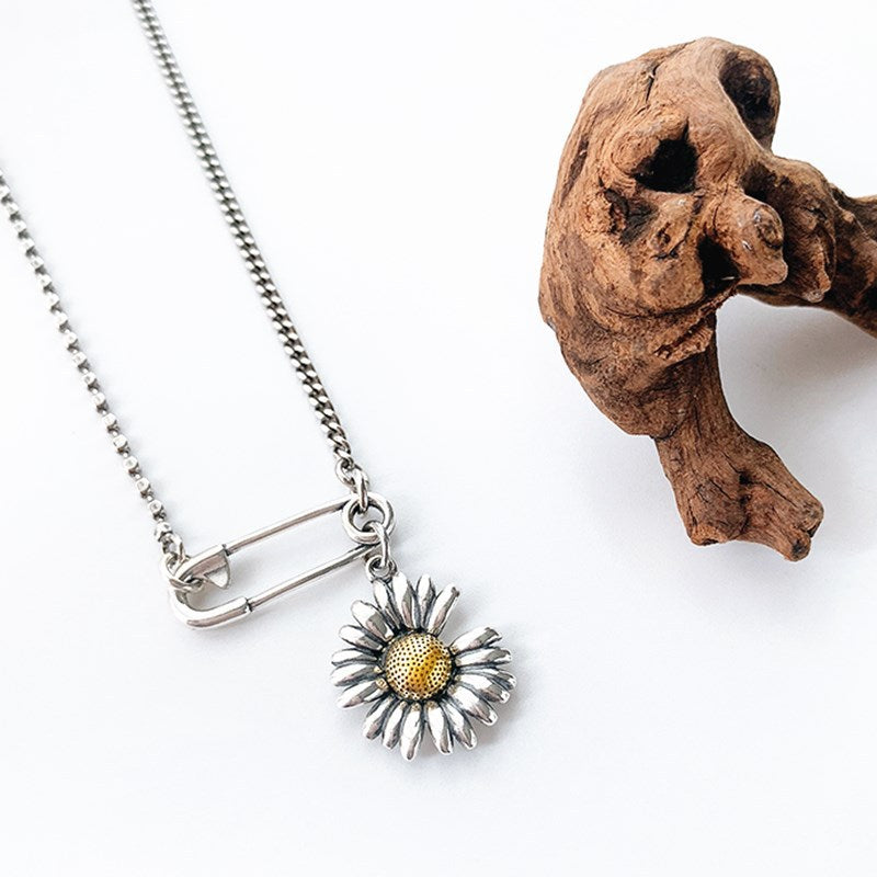 Classic Gold Necklace with Timeless Appeal