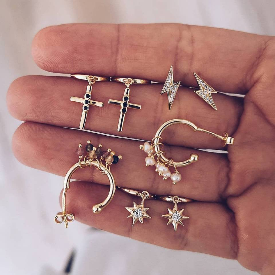 Beautiful Pearl Earring with Unique Style
