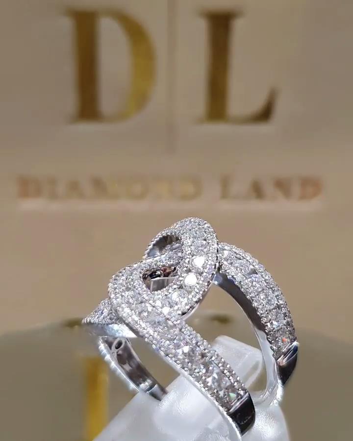 Elegant Ring for Every Occasion