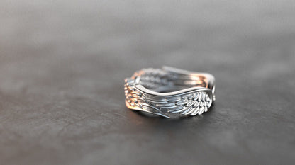 Classic Silver Ring with Timeless Appeal