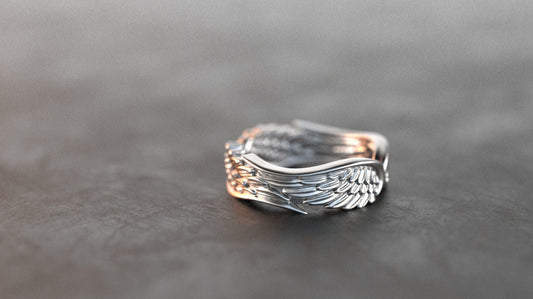 Classic Silver Ring with Timeless Appeal