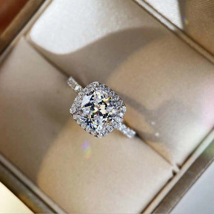 Beautiful Ring with Unique Style