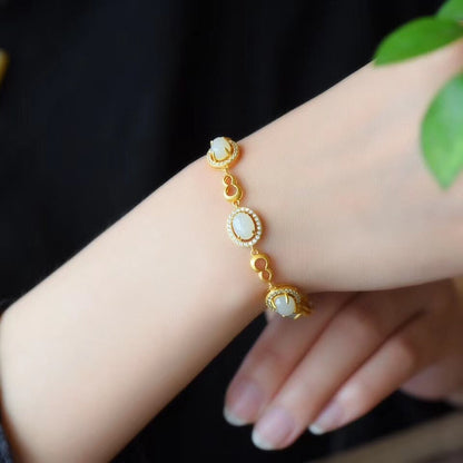 Charming Silver Bracelet for Any Occasion
