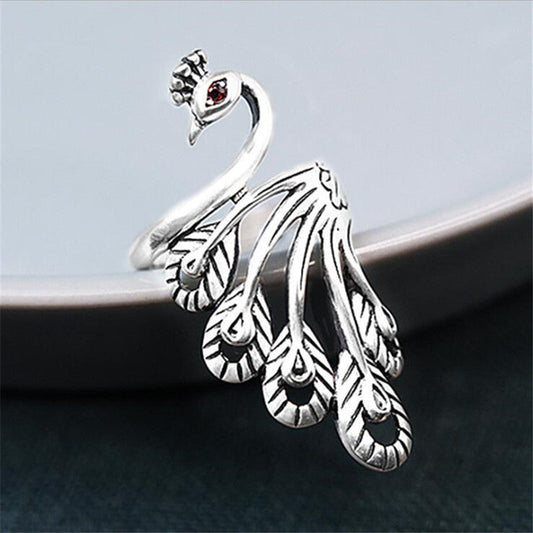 Charming Silver Ring for Any Occasion