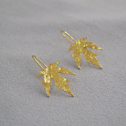 Beautiful Gold Earring with Unique Style