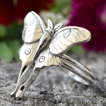 Classic Ring with Timeless Appeal