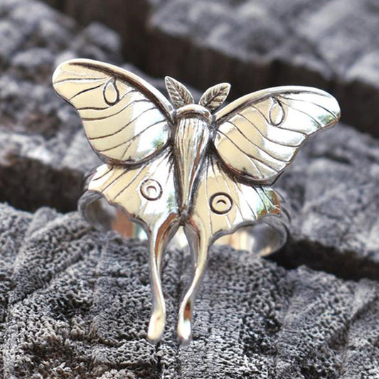 Classic Ring with Timeless Appeal