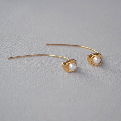 Romantic Pearl Earring for Special Moments