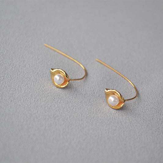 Romantic Pearl Earring for Special Moments
