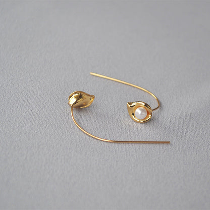 Romantic Pearl Earring for Special Moments