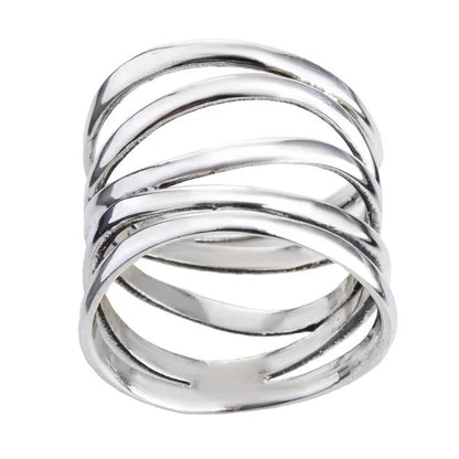 Classic Silver Ring with Timeless Appeal