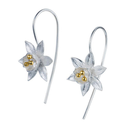 Beautiful Silver Earring with Unique Style